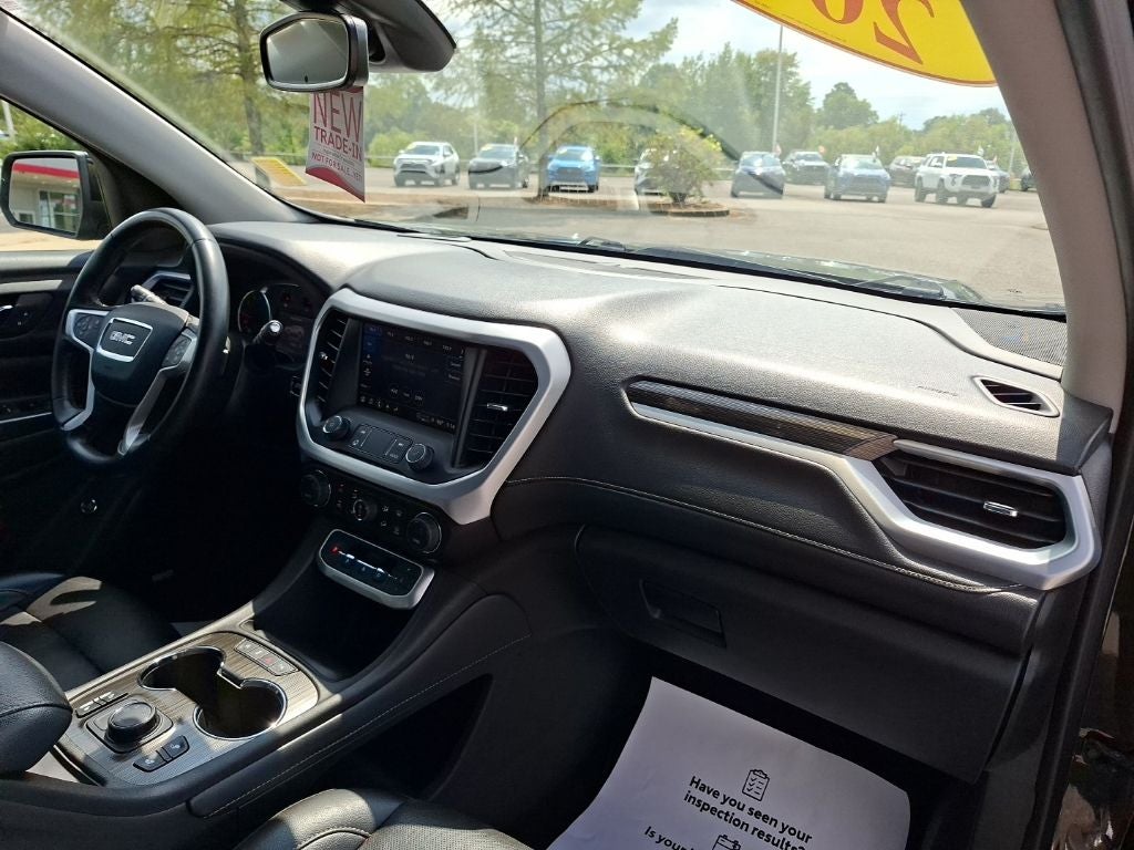 2023 GMC Acadia SLT