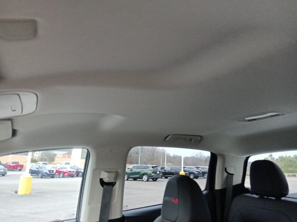 2022 GMC Canyon AT4 w/Cloth