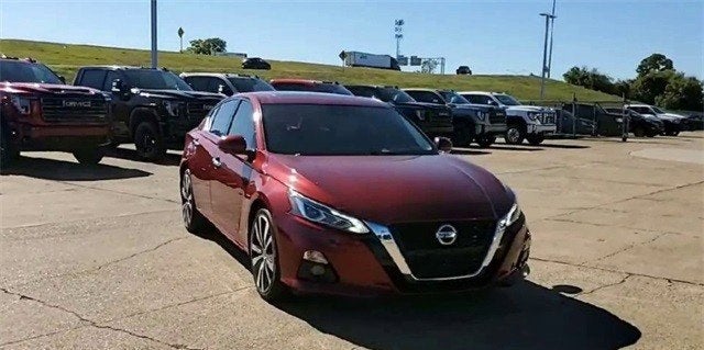 2022 Nissan Altima 2.5 Platinum