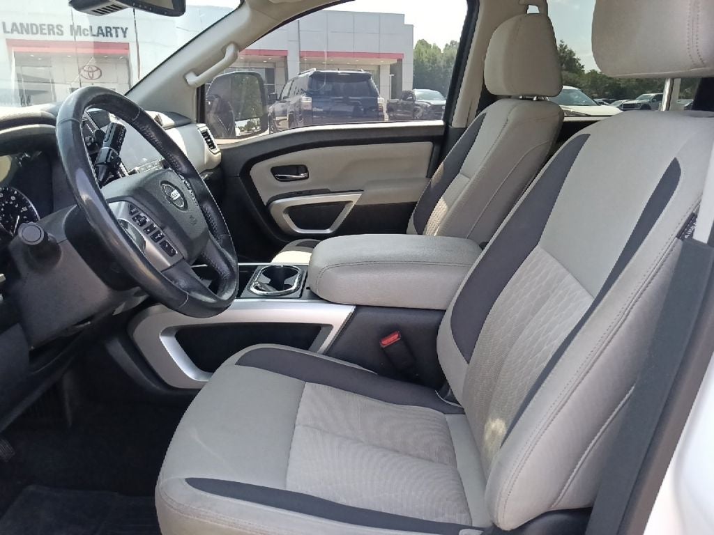 2021 Nissan Titan SV