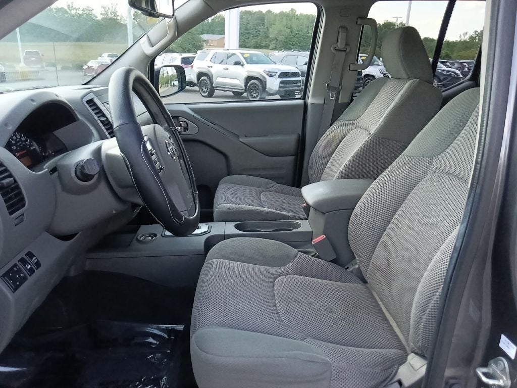 2021 Nissan Frontier SV