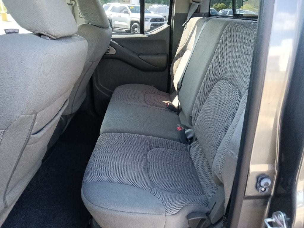 2021 Nissan Frontier SV