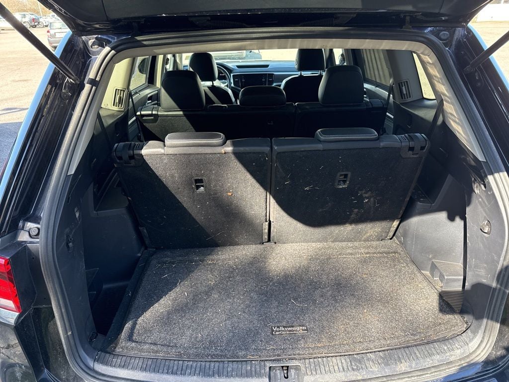 2022 Volkswagen Atlas 3.6L V6 SE w/Technology