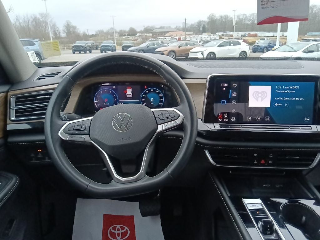 2024 Volkswagen Atlas 2.0T SE w/Technology