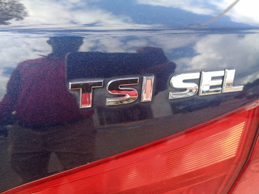 2014 Volkswagen Passat SEL Premium