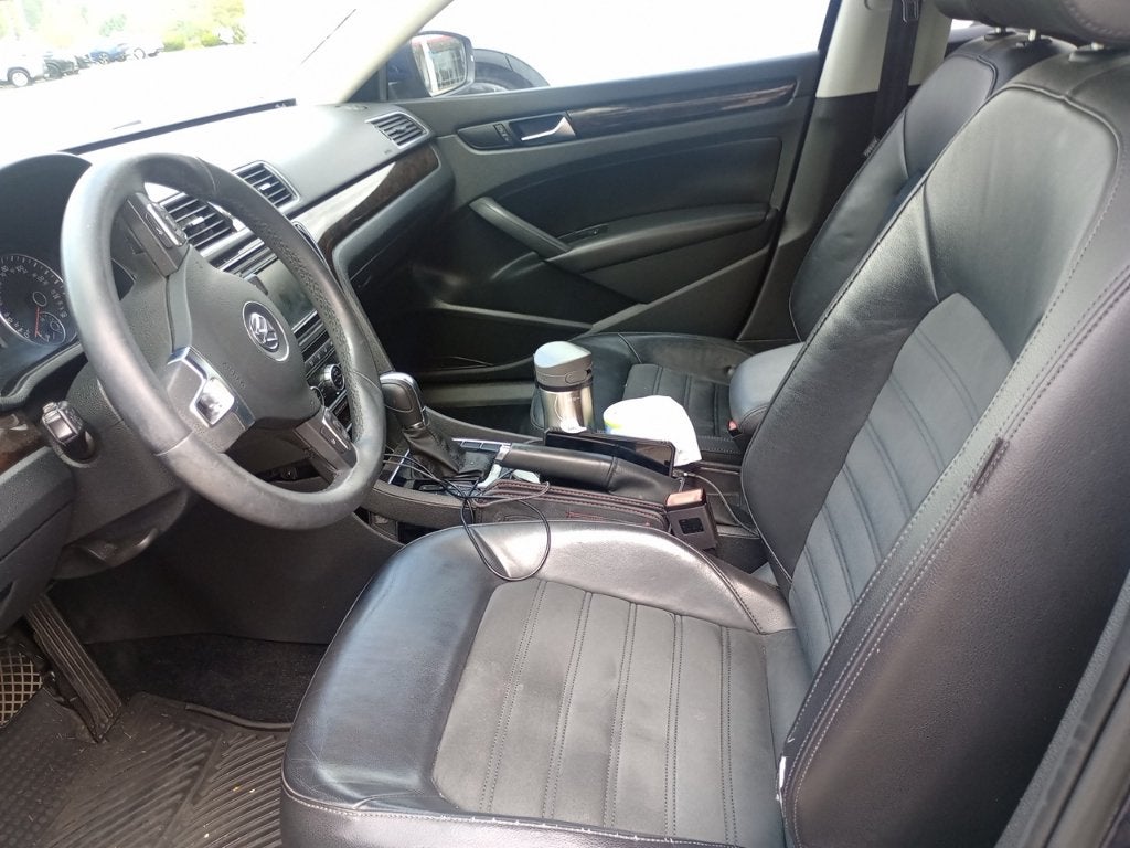 2014 Volkswagen Passat SEL Premium
