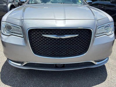 2017 Chrysler 300 C
