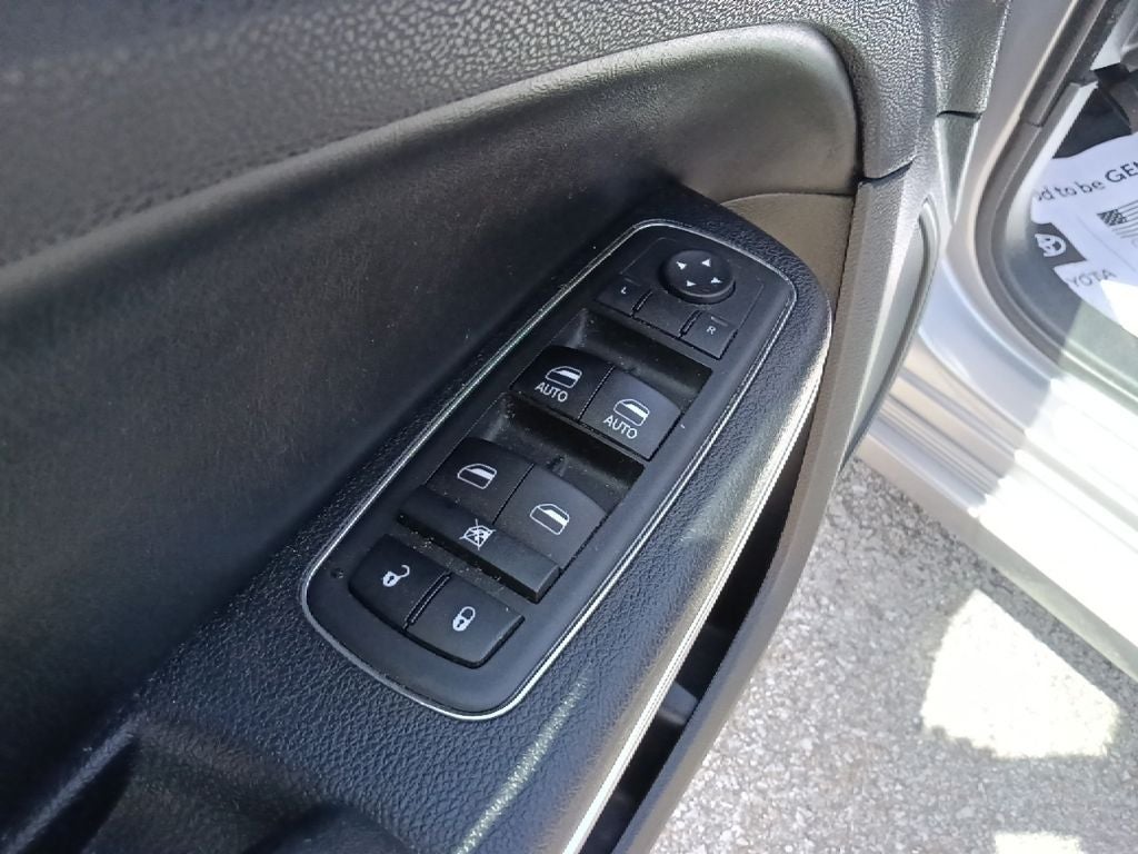 2017 Chrysler 300 C Panoramic