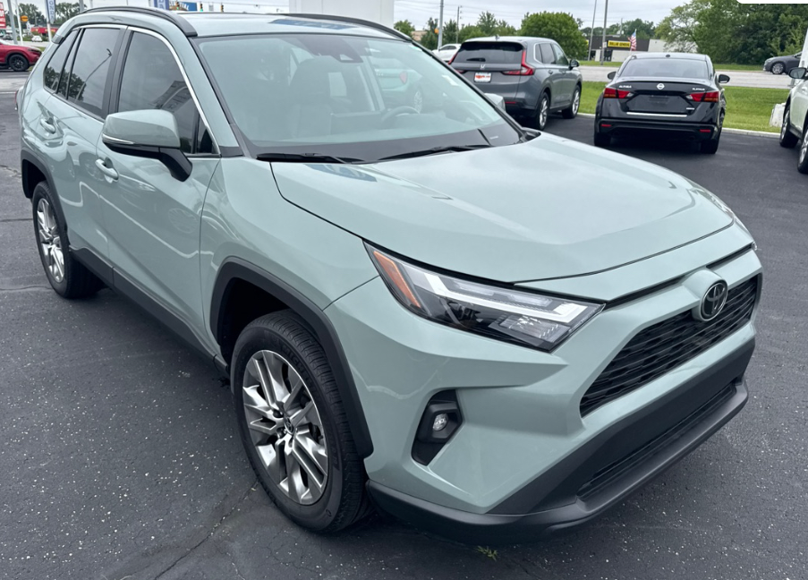 2022 Toyota RAV4 XLE Premium