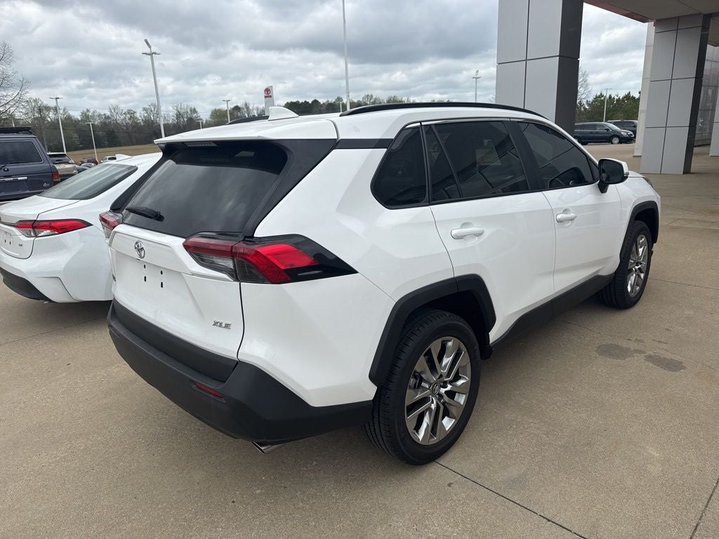 2019 Toyota RAV4 XLE Premium