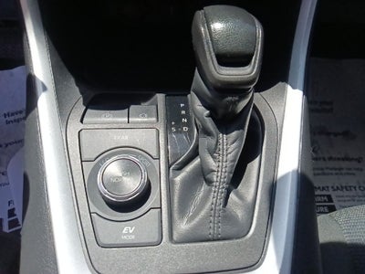 2022 Toyota RAV4 Hybrid LE