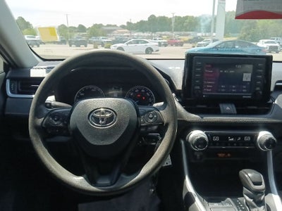 2022 Toyota RAV4 Hybrid LE