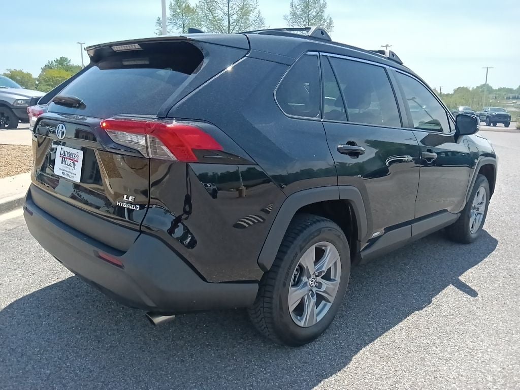 2022 Toyota RAV4 Hybrid LE