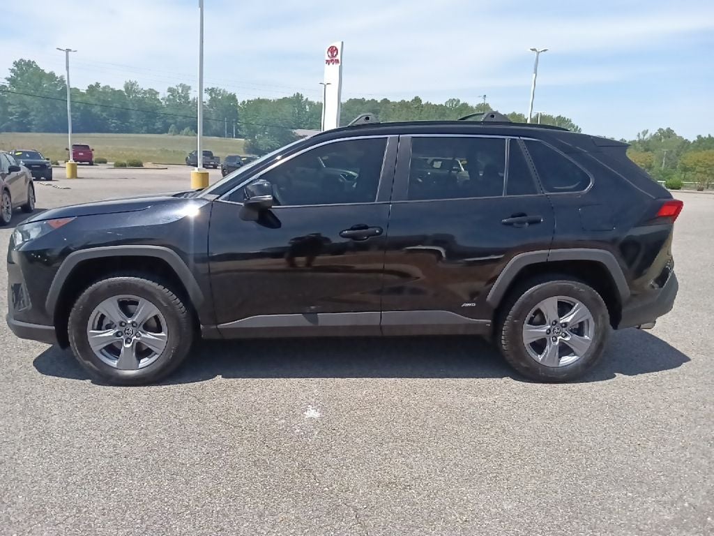 2022 Toyota RAV4 Hybrid LE