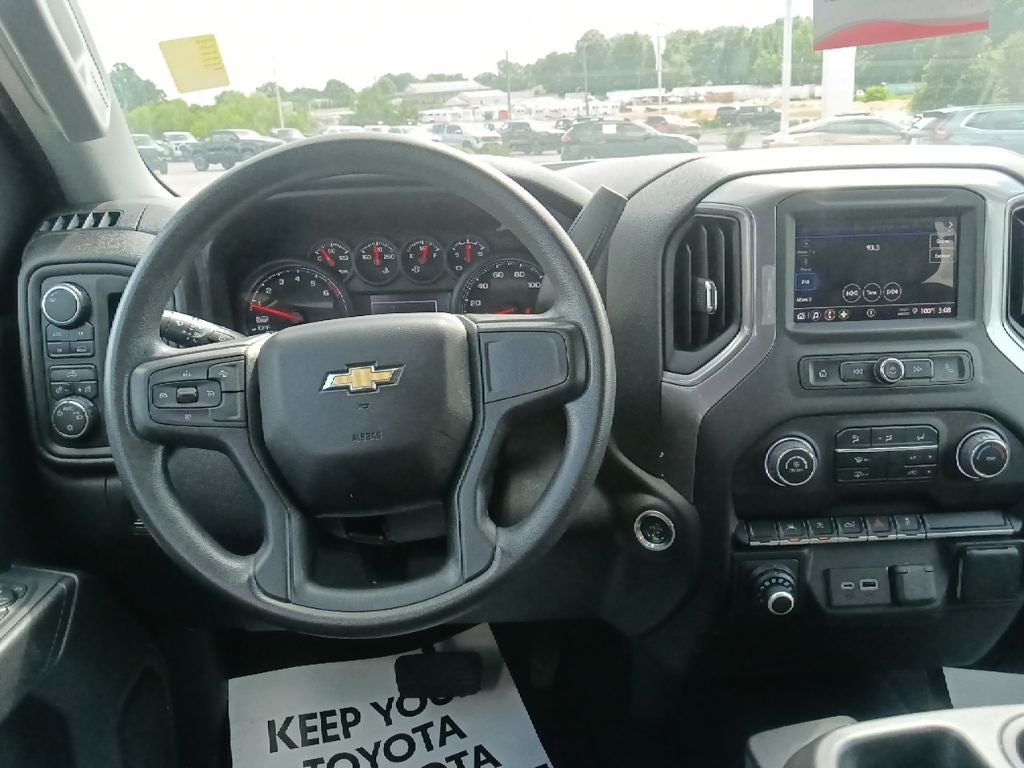 2023 Chevrolet Silverado 1500 Custom
