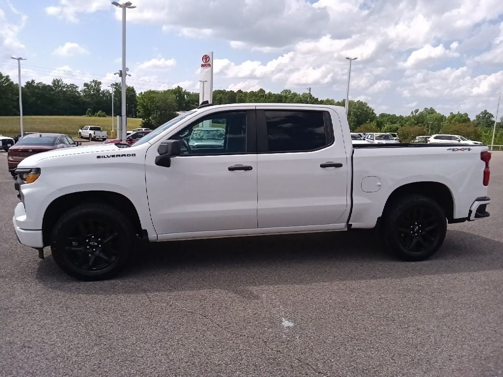 2023 Chevrolet Silverado 1500 Custom