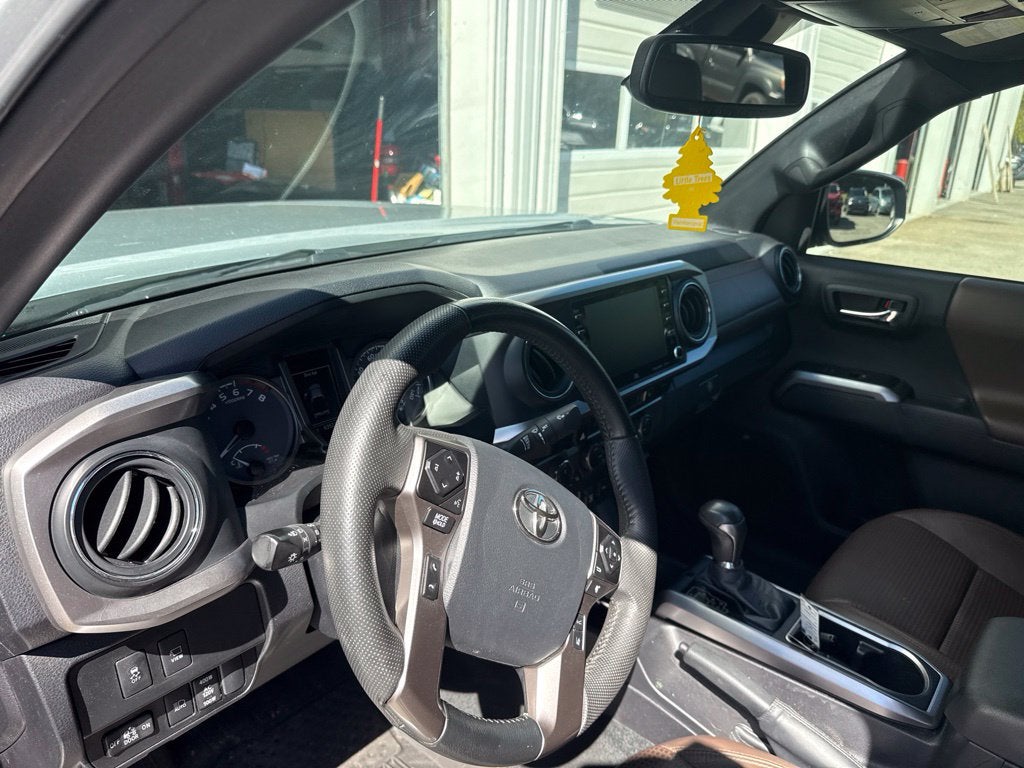 2023 Toyota Tacoma Limited V6