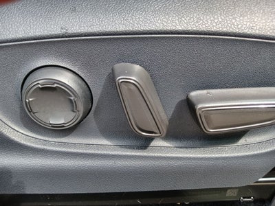 2025 Toyota Tacoma Hybrid Limited