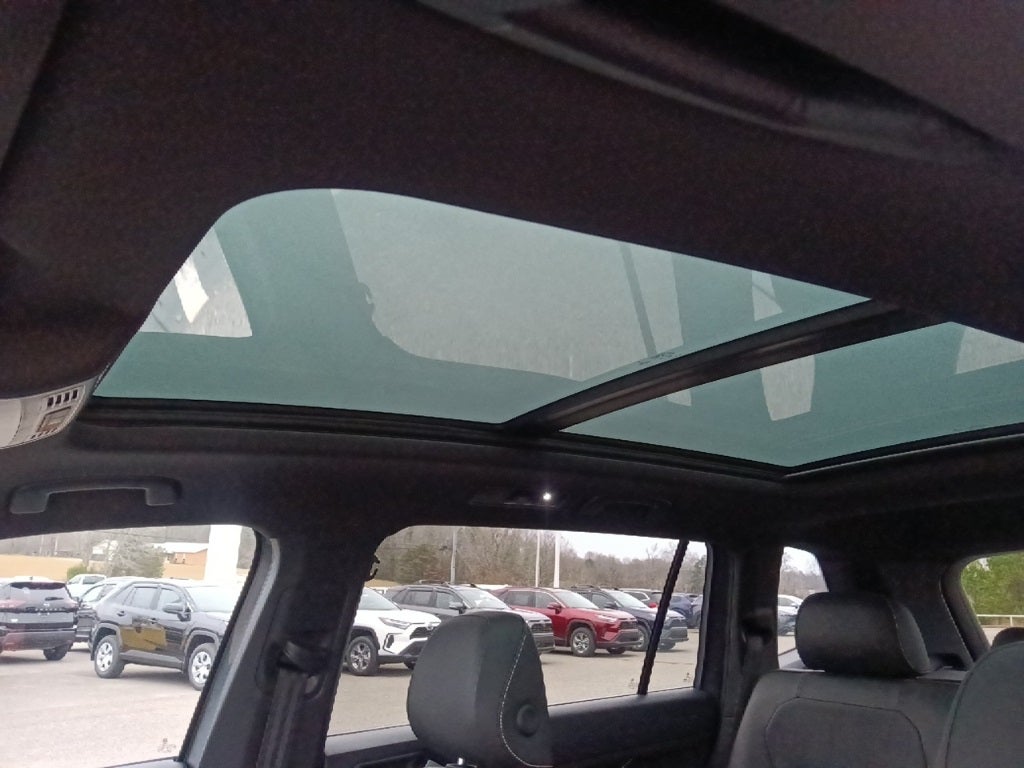 2023 Volkswagen Tiguan 2.0T SEL R-Line