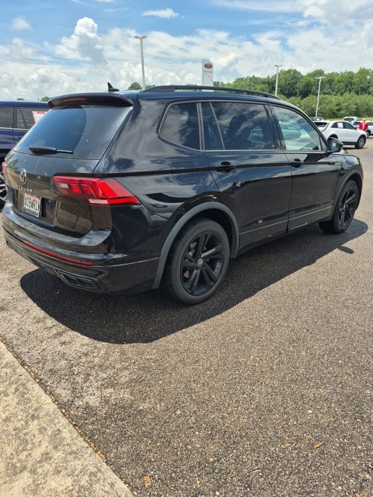 2023 Volkswagen Tiguan 2.0T SE R-Line Black