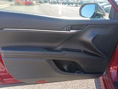 2022 Toyota Camry Hybrid LE