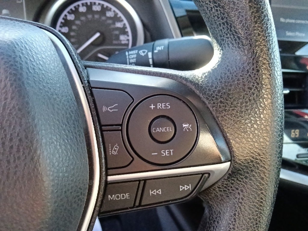 2022 Toyota Camry Hybrid LE