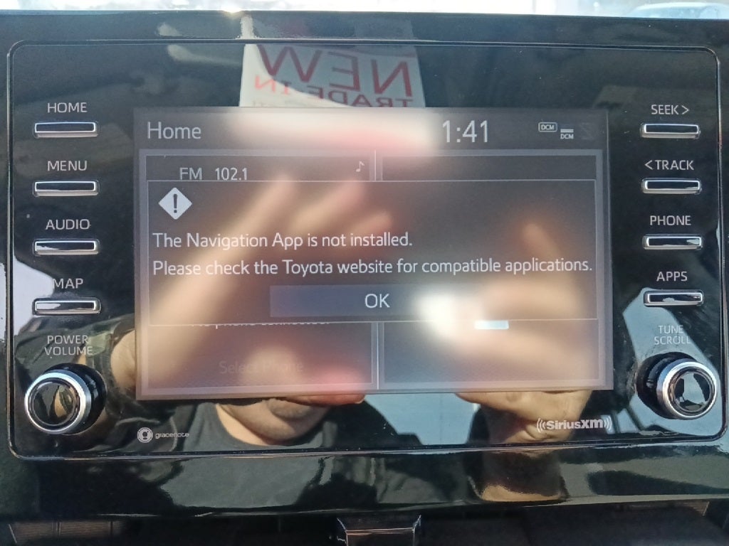 2022 Toyota Camry Hybrid LE