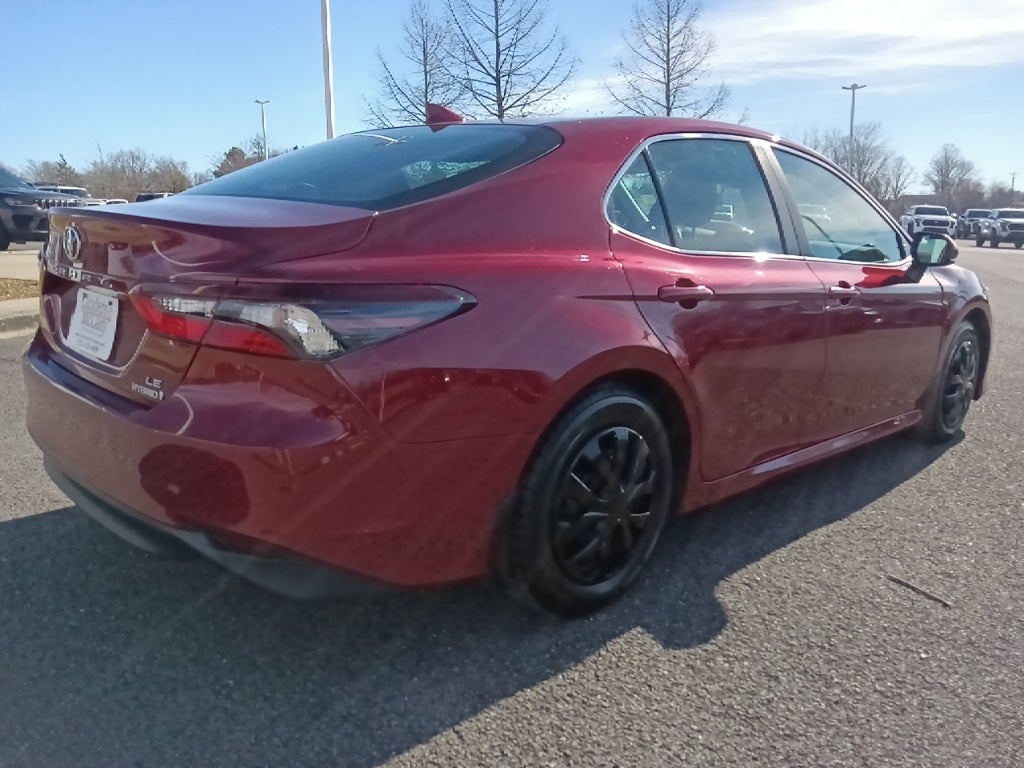 2022 Toyota Camry Hybrid LE
