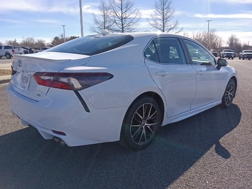 2024 Toyota Camry SE
