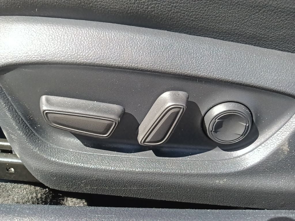 2023 Toyota Camry XSE V6