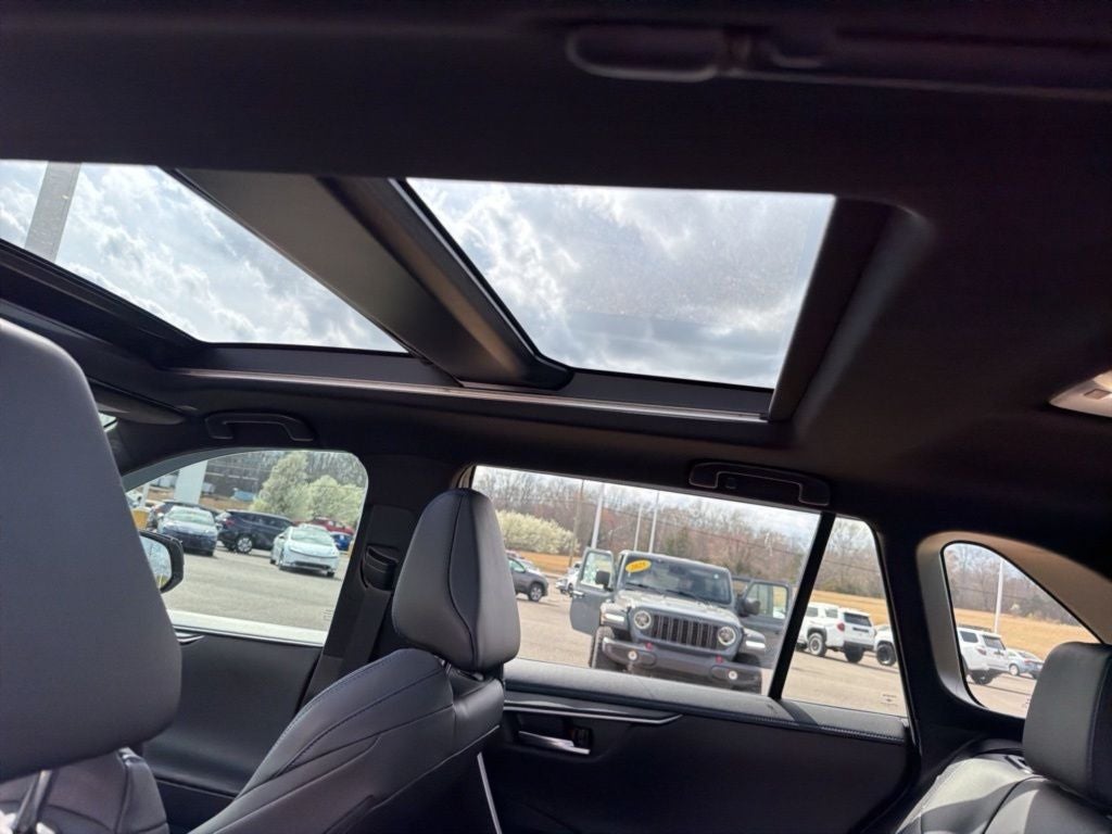 2025 Toyota RAV4 Hybrid XSE