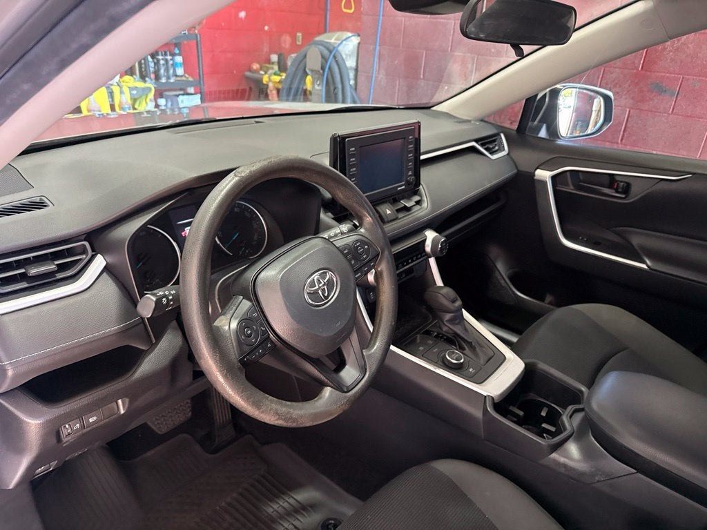 2022 Toyota RAV4 Hybrid LE
