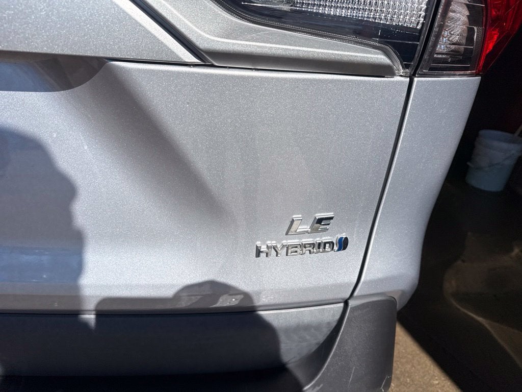 2022 Toyota RAV4 Hybrid LE