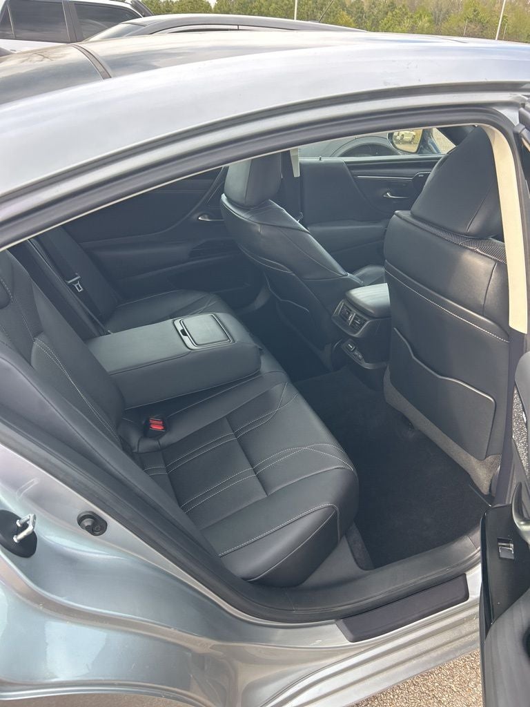 2022 Lexus ES 350 Ultra Luxury