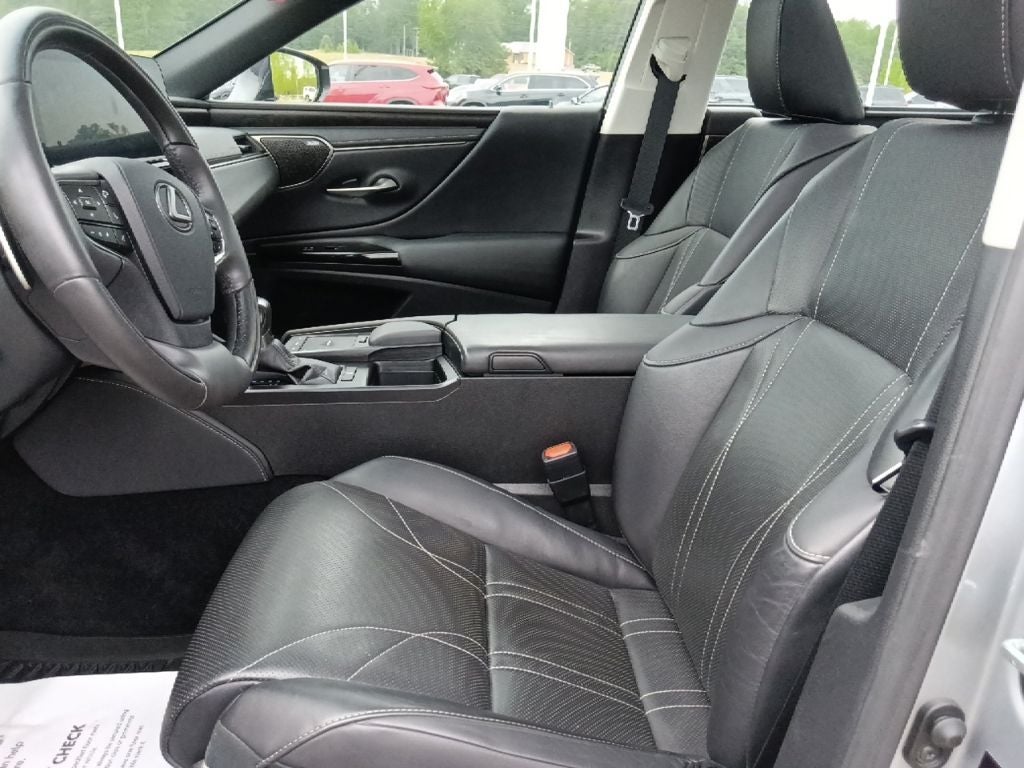 2022 Lexus ES 350 Ultra Luxury