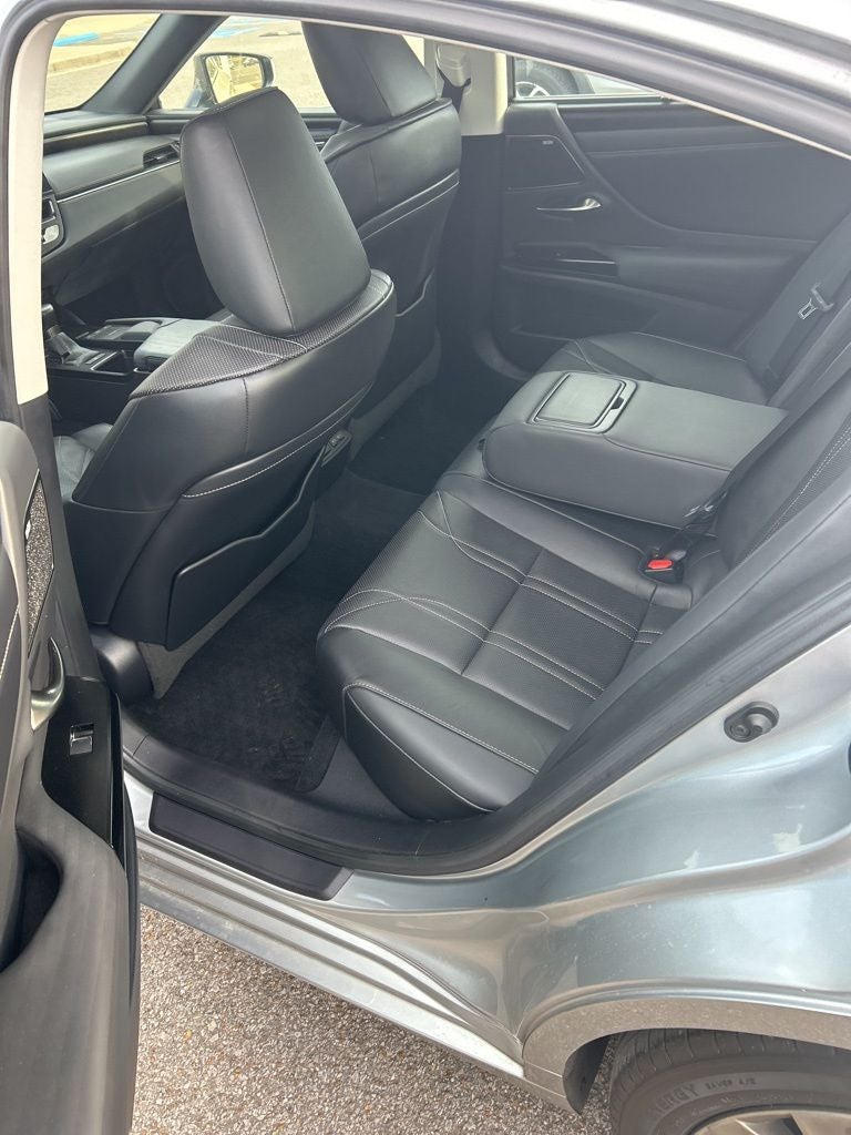 2022 Lexus ES 350 Ultra Luxury