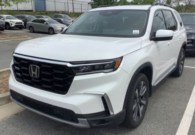 2023 Honda Pilot Touring