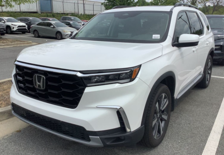 2023 Honda Pilot Touring