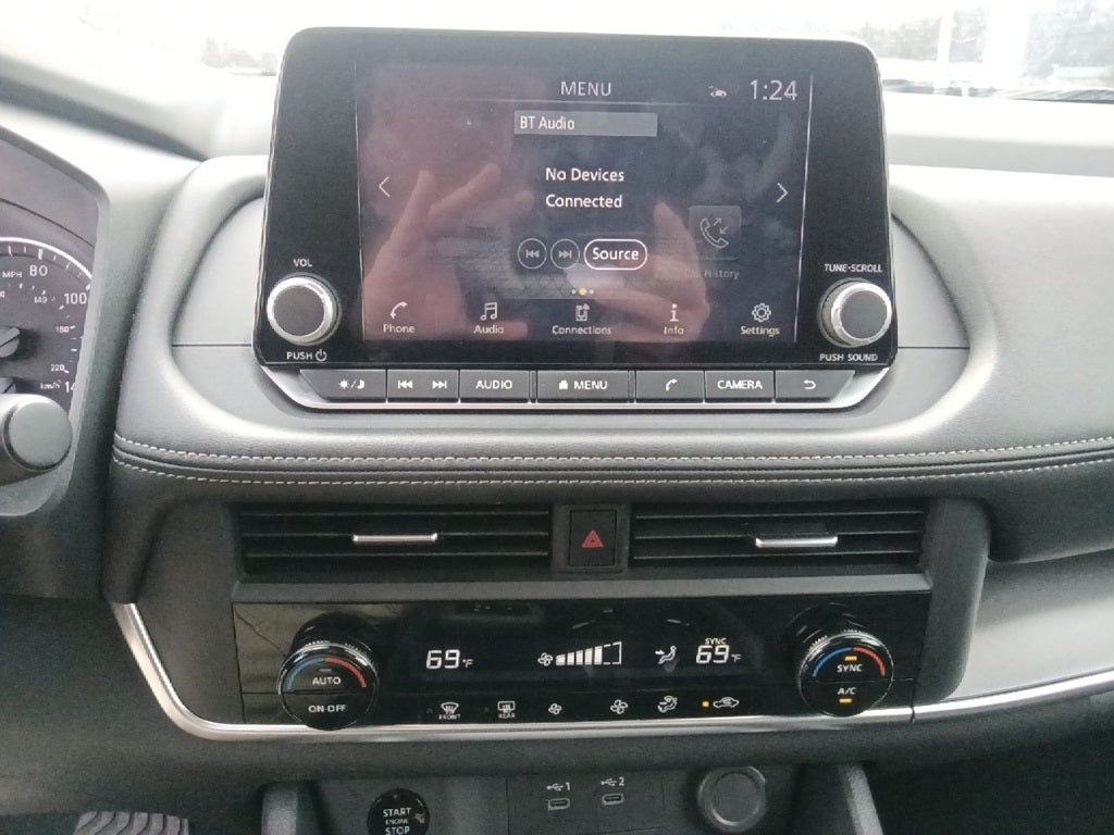 2025 Nissan Rogue SV