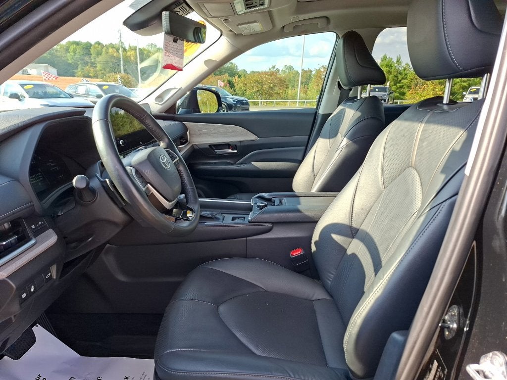 2025 Toyota Grand Highlander Platinum