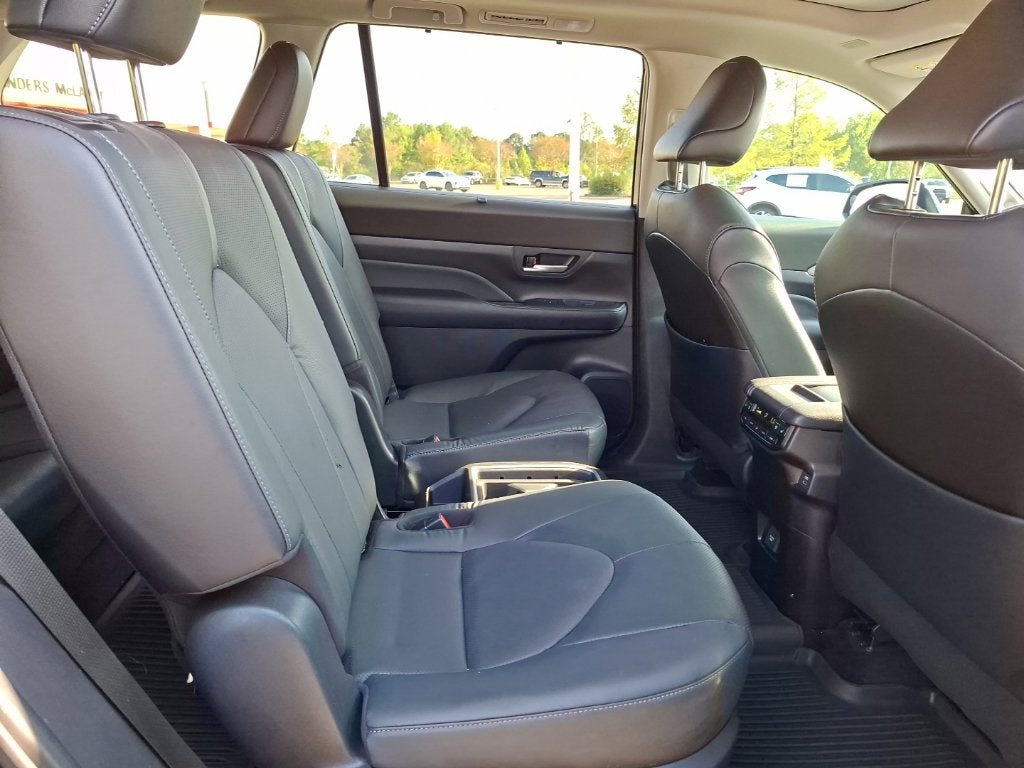 2025 Toyota Grand Highlander Platinum