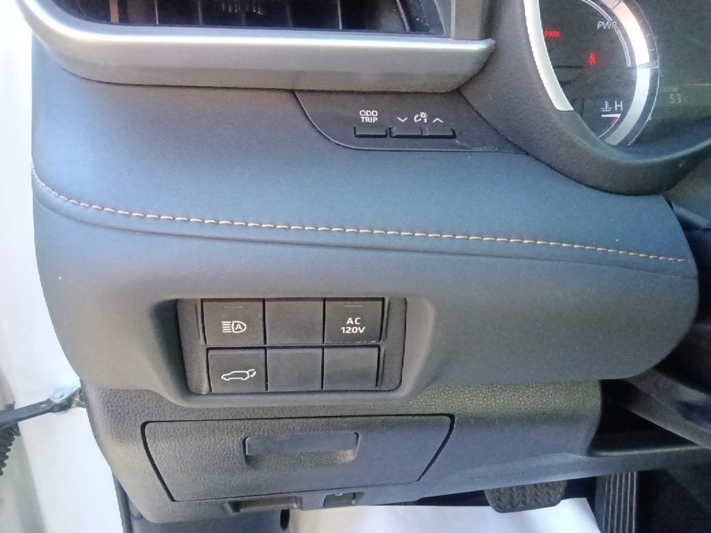 2023 Toyota Highlander Hybrid Bronze Edition