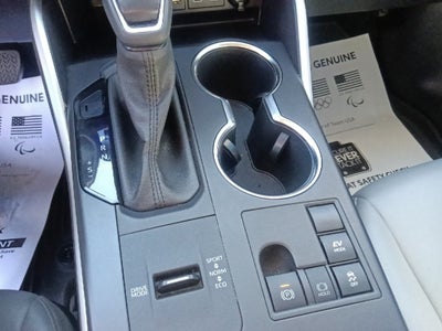 2023 Toyota Highlander Hybrid Bronze Edition