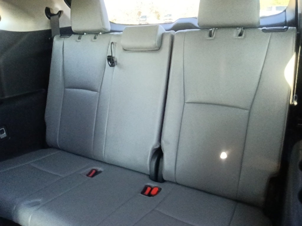 2023 Toyota Highlander Hybrid Bronze Edition