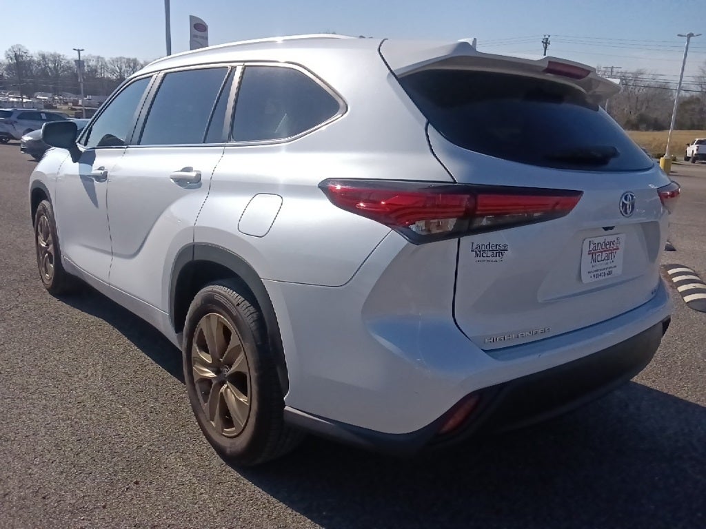 2023 Toyota Highlander Hybrid Bronze Edition
