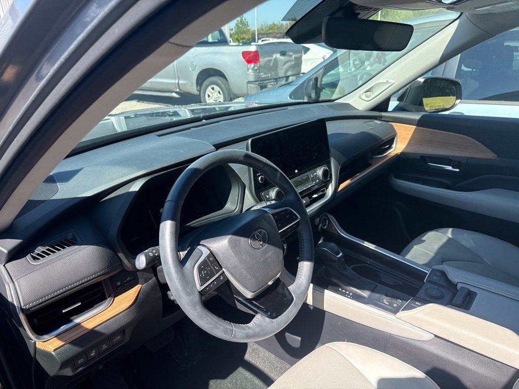2025 Toyota Grand Highlander Hybrid Limited