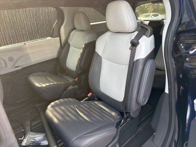 2023 Toyota Sienna XSE 7 Passenger