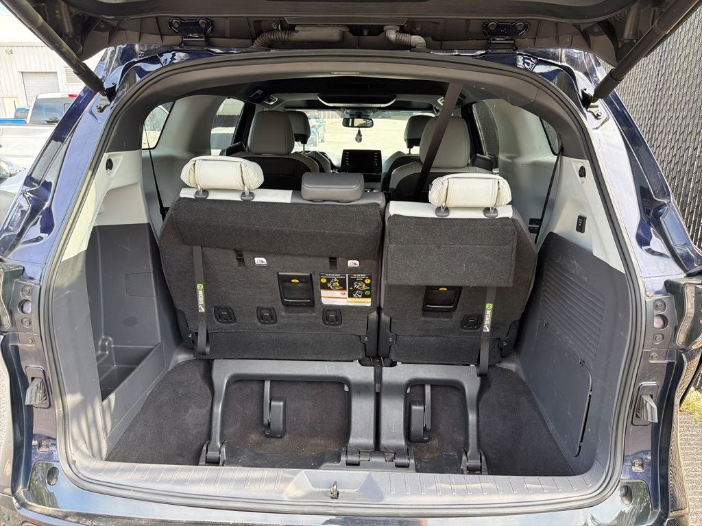 2023 Toyota Sienna XSE 7 Passenger