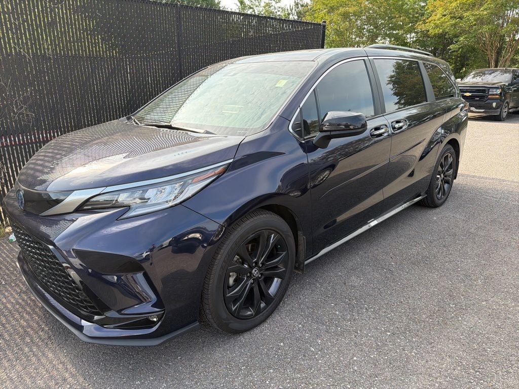 2023 Toyota Sienna XSE 7 Passenger
