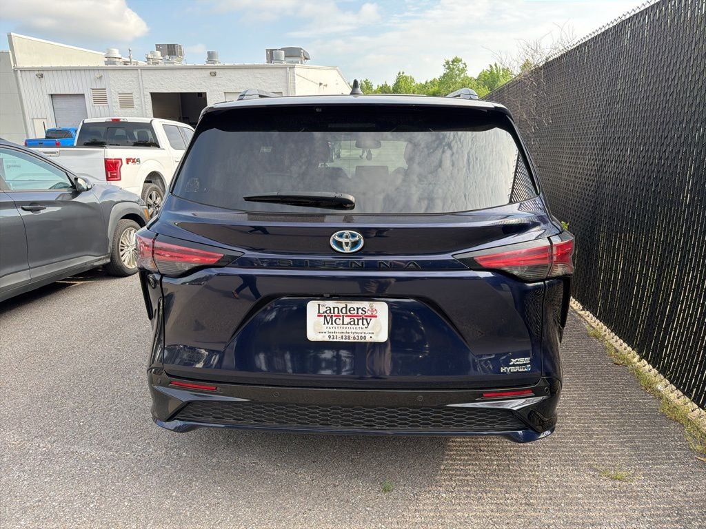 2023 Toyota Sienna XSE 7 Passenger